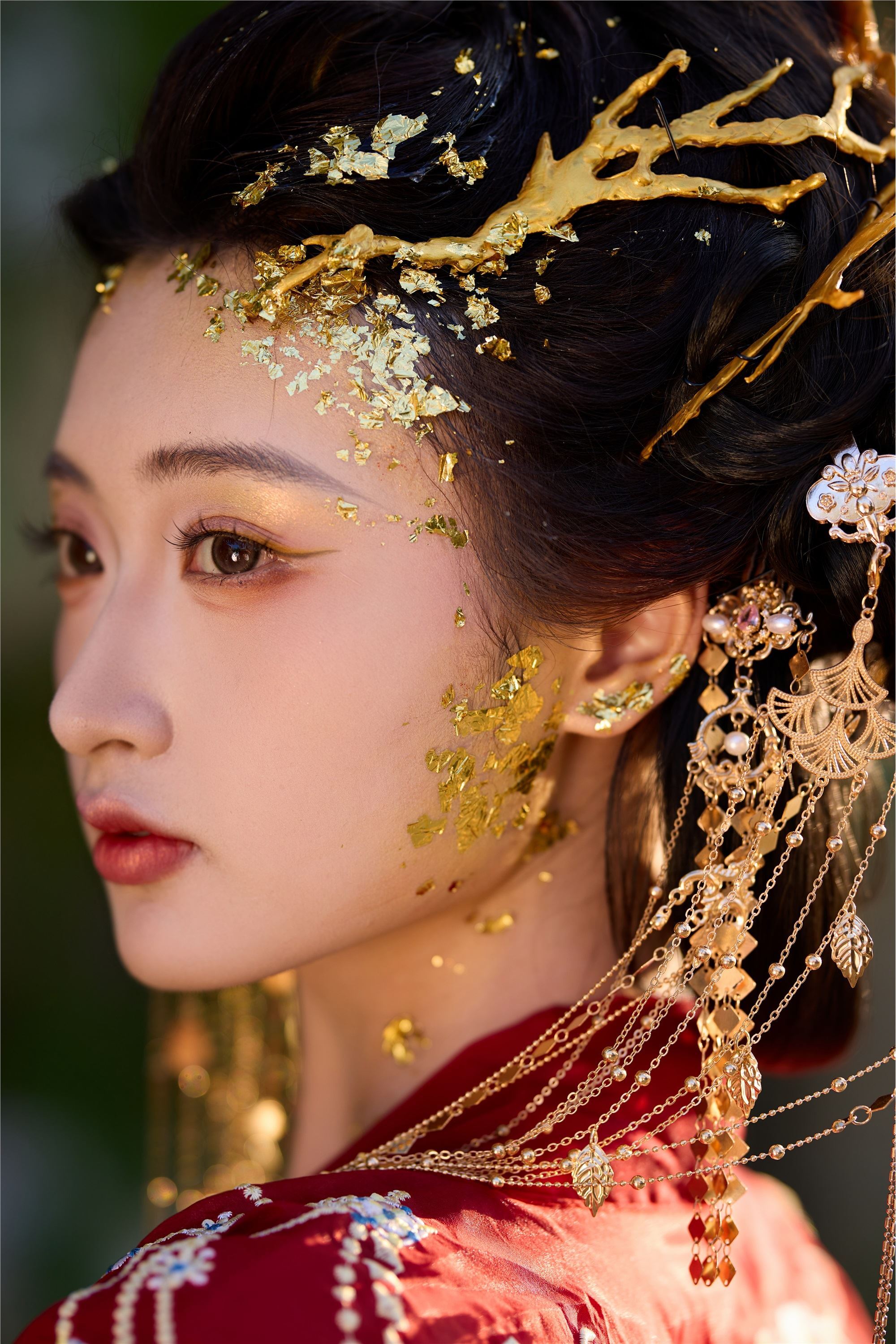 YITUYU艺图语 2025.01.24 镜妖 陈年小九